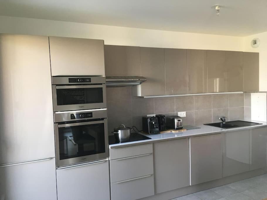 Appartement 87 M2 - 3 Chambres - 6 Personnes - Proche Paris - Parking Gratuit Asnières Eksteriør bilde