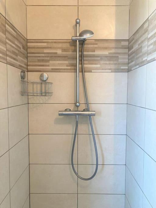 Appartement 87 M2 - 3 Chambres - 6 Personnes - Proche Paris - Parking Gratuit Asnières Eksteriør bilde